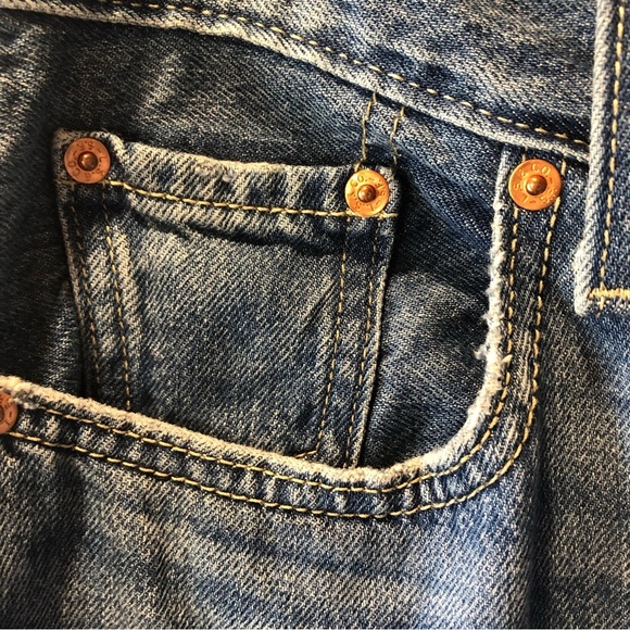 Levi’s Low Pro Straight jean intentional distress wide leg med rise size 28 - Picture 3 of 10